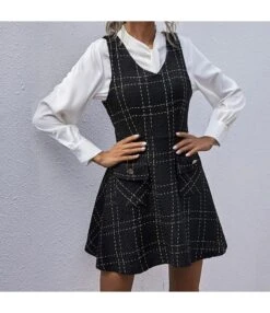 Wholesale Sleeveless Gingham Pocket Short Dress SD210443