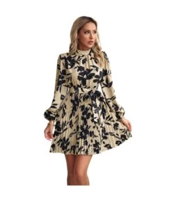 Casual Long Sleeve Round Neck Pleated Floral Short Dresses Wholesale Dresses N5923071700088